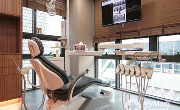 Compare Reviews, Prices & Costs of Dentistry in Seoul at Minish Dental Hospital | FBD8ED