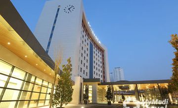 Compare Reviews, Prices & Costs of Ophthalmology in Iran at Ceritamed | 2C3246