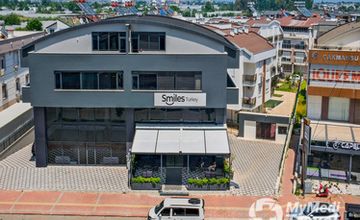 Compare Reviews, Prices & Costs of Dentistry in Antalya at Smiles Turkey | AB4037