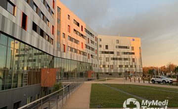 Compare Reviews, Prices & Costs of Pulmonary and Respiratory Medicine in Spain at Centre Toulousain du Rachis Clinique La croix du Sud | 174DB5