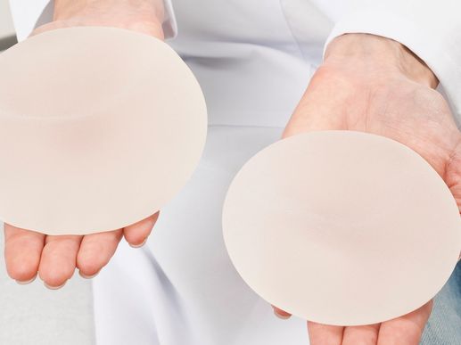 Search and Compare the Best Clinics and Doctors at the Lowest Prices for Breast Implants in United States