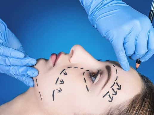 Search and Compare the Best Clinics and Doctors at the Lowest Prices for Plastic Surgery Consultation in Delhi