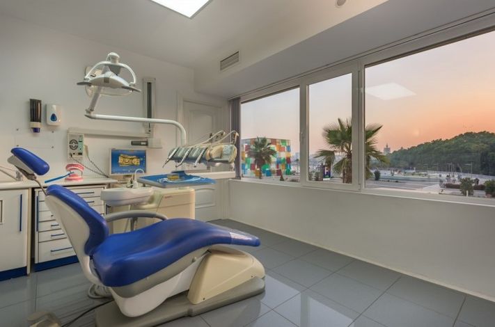 Clinica Dental Crooke & Laguna - La Malagueta