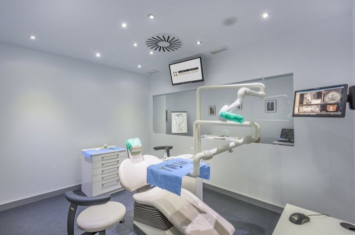 Clinica Dental Crooke & Laguna - Marbella