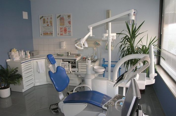 SPLIT-DENT Dental Clinic