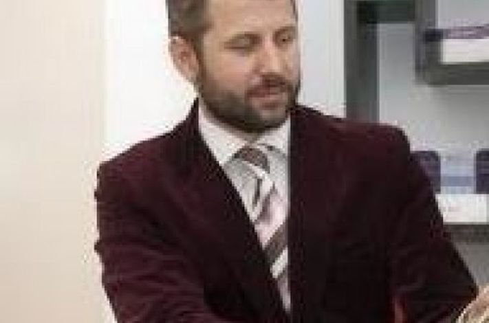 Dr. Călin Doboș