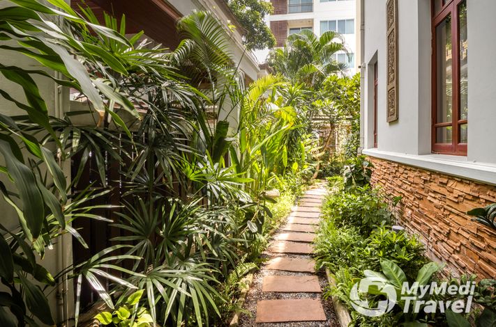 Healthi-Life Longevity Center