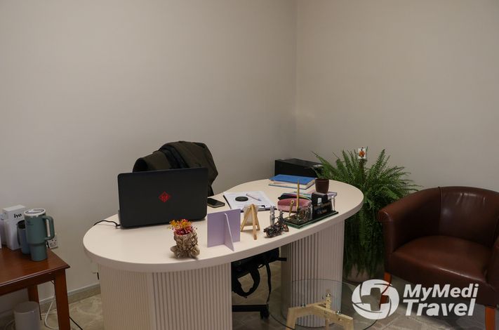 AuraDent Aesthetic Clinic